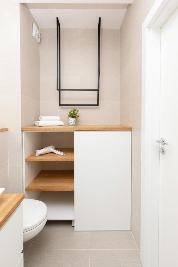 Klimatyczny Apartament W Centrum Gdanska Exteriör bild